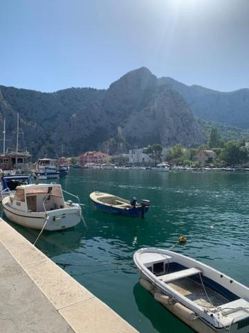 Panorama Sea View Apartment H Omiš Esterno foto