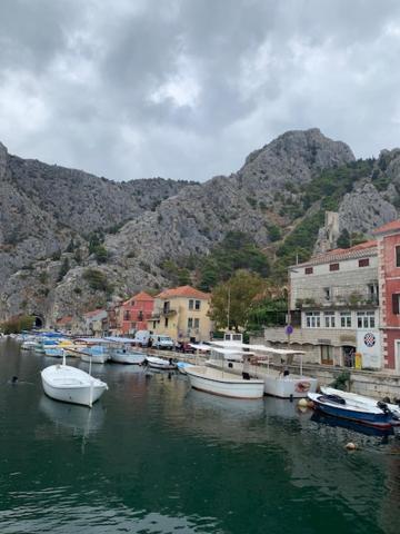 Panorama Sea View Apartment H Omiš Esterno foto