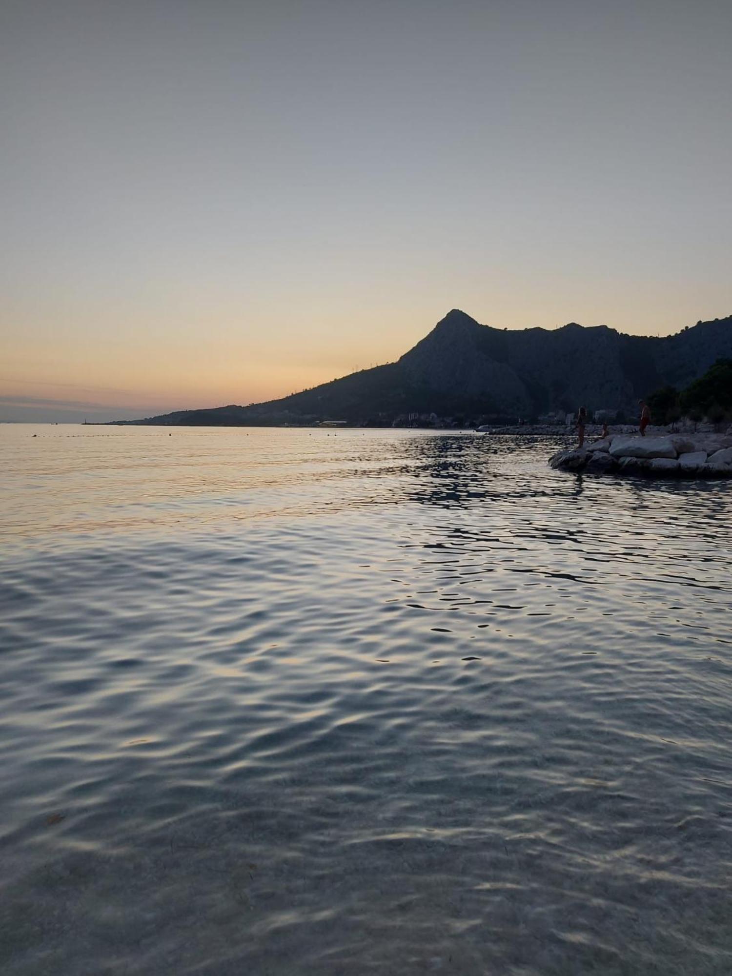 Panorama Sea View Apartment H Omiš Esterno foto
